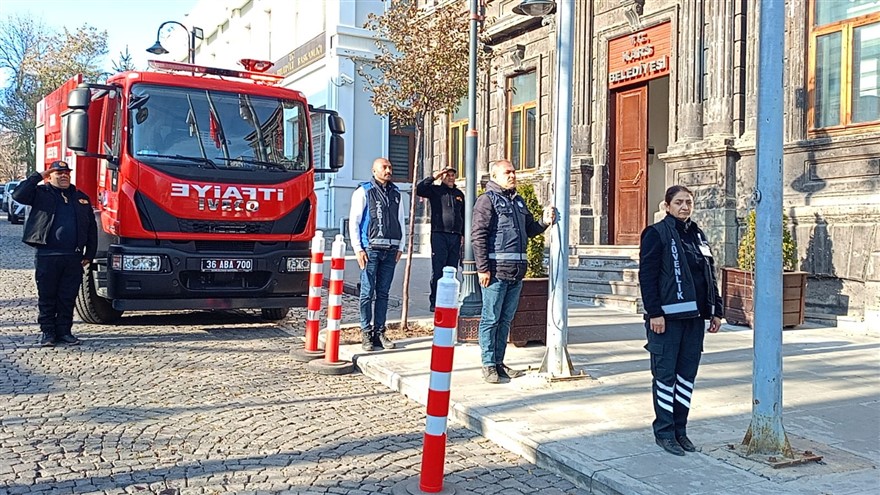 Kars, Büyük Önder Atatürk'ü andı