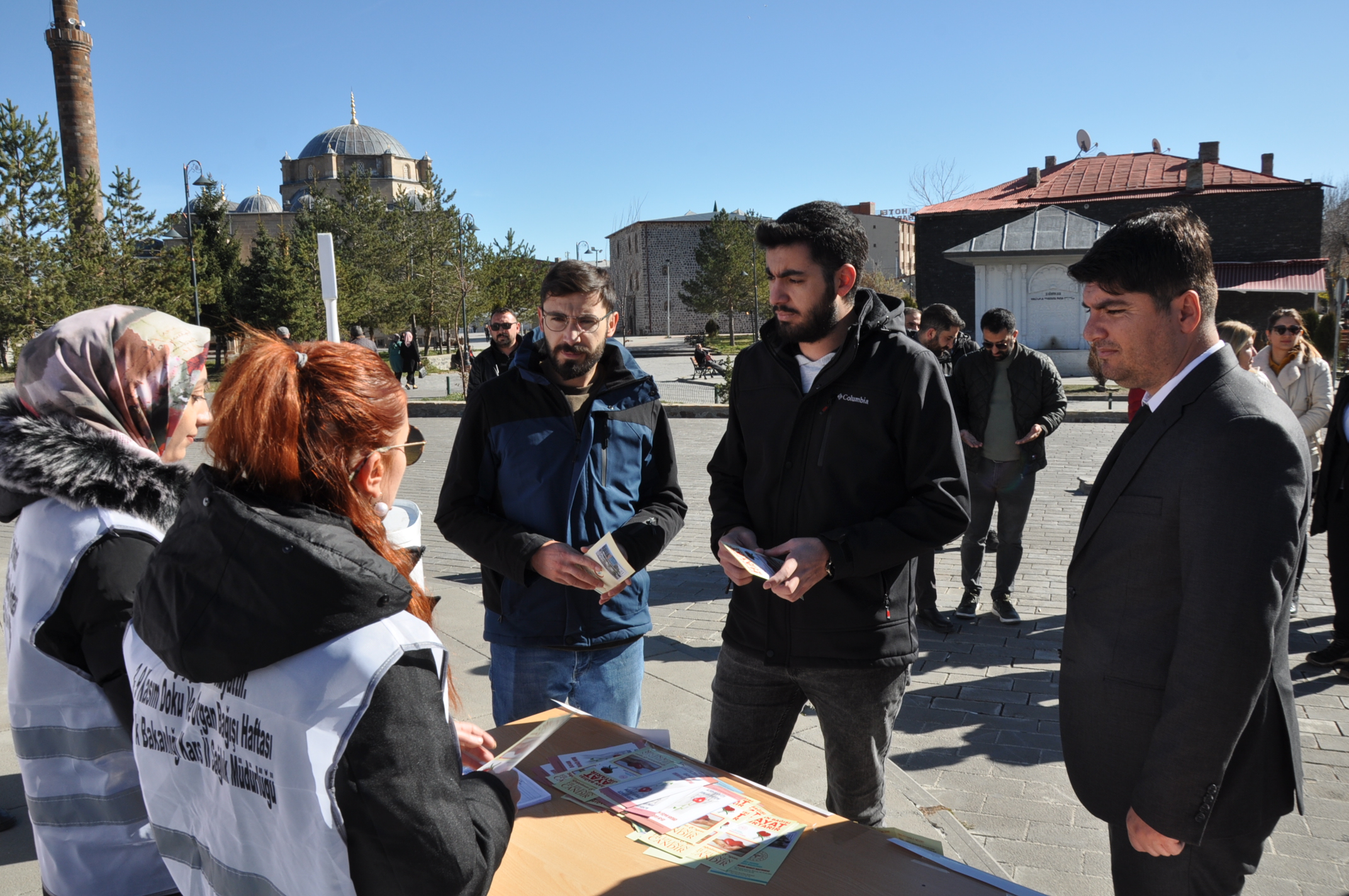 Kars'ta organ bağışı için farkındalık standı açıldı