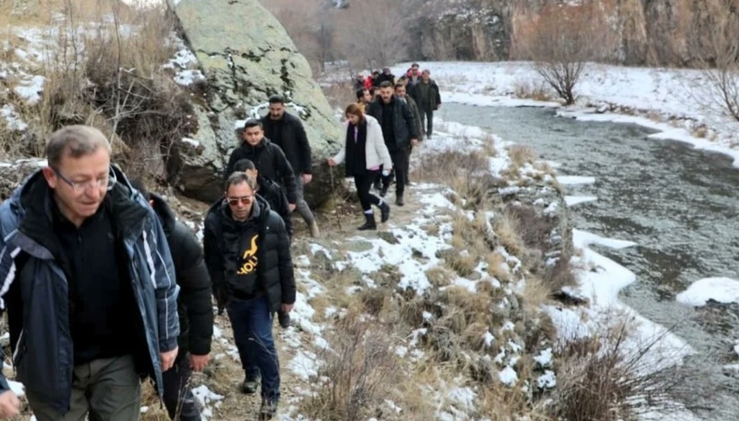 Kars Kültür Yolu Doğa Yürüyüşü kapsamında yürüyüş düzenlendi