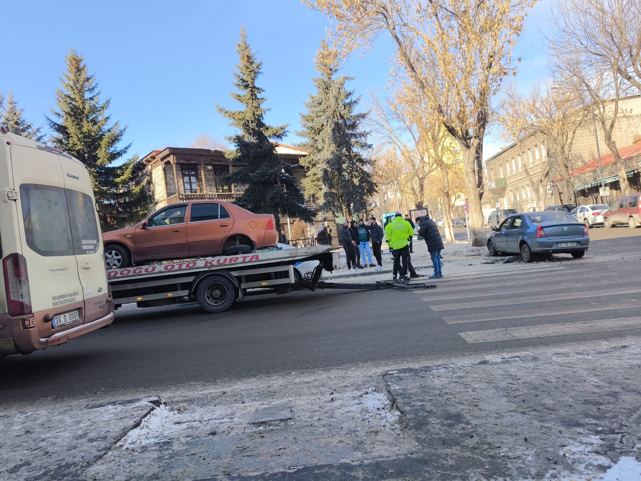 Kars'ta trafik kazası: 2 yaralı