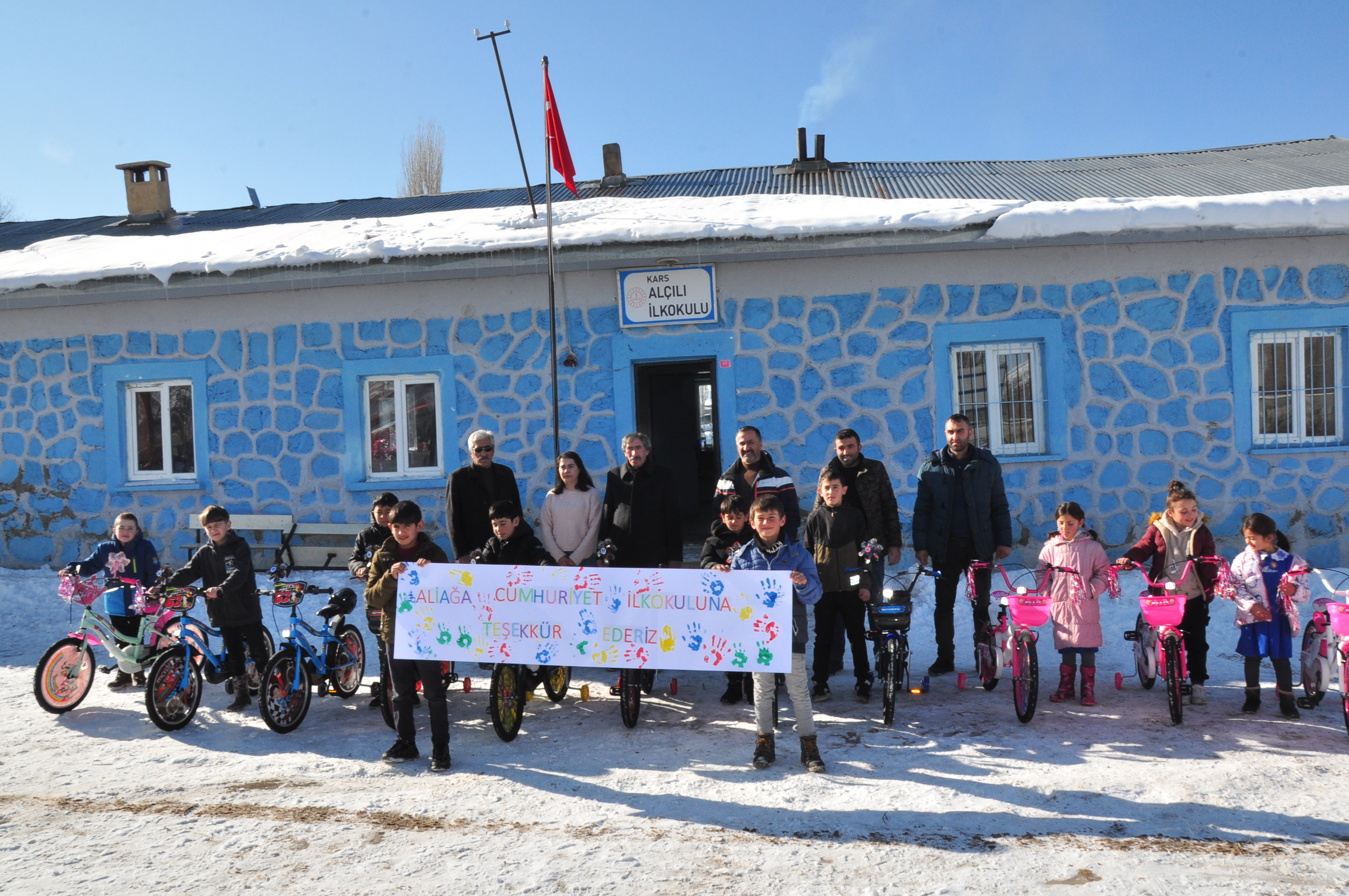 İzmir'den Kars'a gönül köprüsü kuruldu