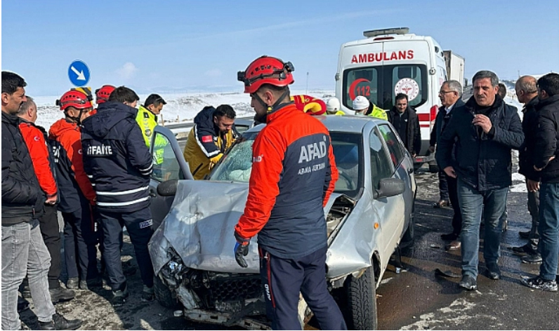 Kars'ta trafik kazası 9 yaralı